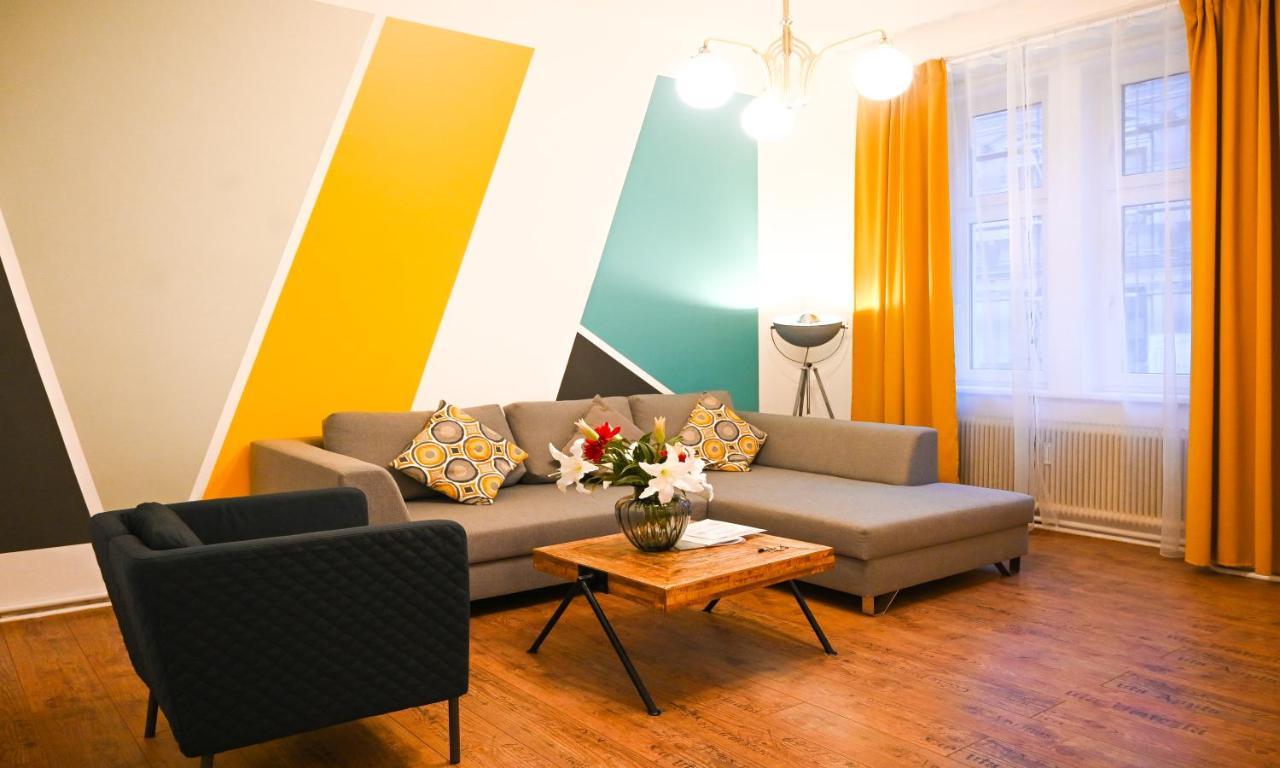 Modern Apartment Wiener Stadthalle Exterior photo